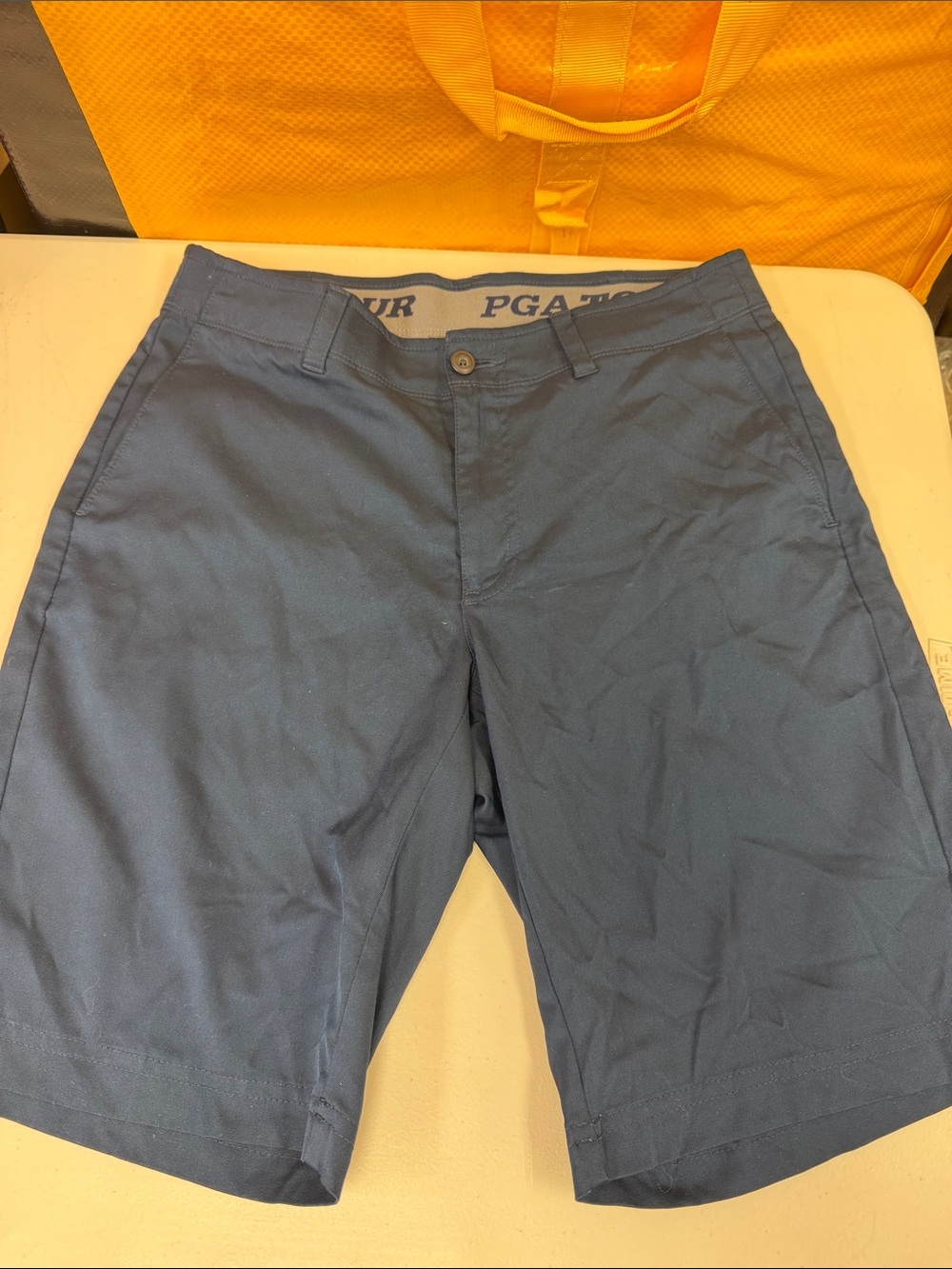 PGA Tour Men's Dark Blue Flat Front Performance Shorts size 30 like new ADI